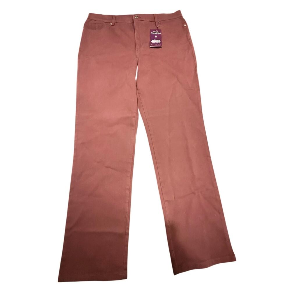 NWT Gloria Vanderbilt Amanda Women's Tapered Classic Rise Maroon Jeans Size 16